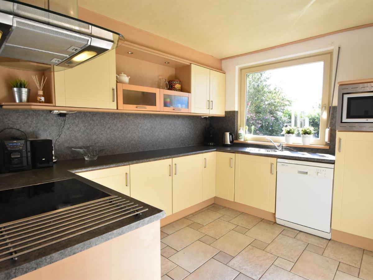 Holiday Home In Zeeland With Wide Views Bruinisse Exteriör bild