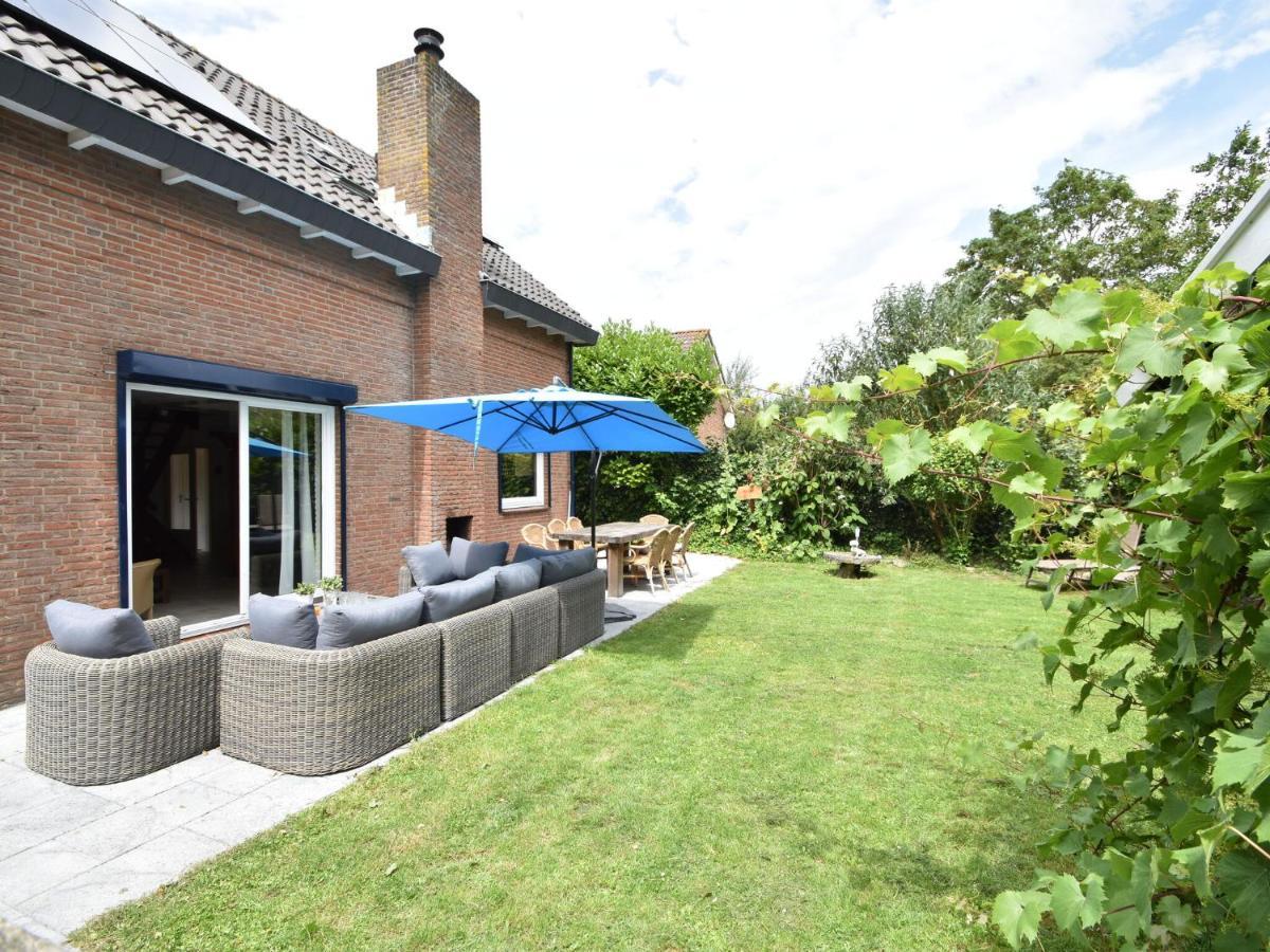 Holiday Home In Zeeland With Wide Views Bruinisse Exteriör bild